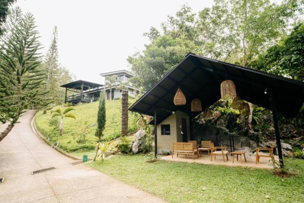 Grey Rock Mountain Cabin W/ Jacuzzi Balamban Exteriör bild